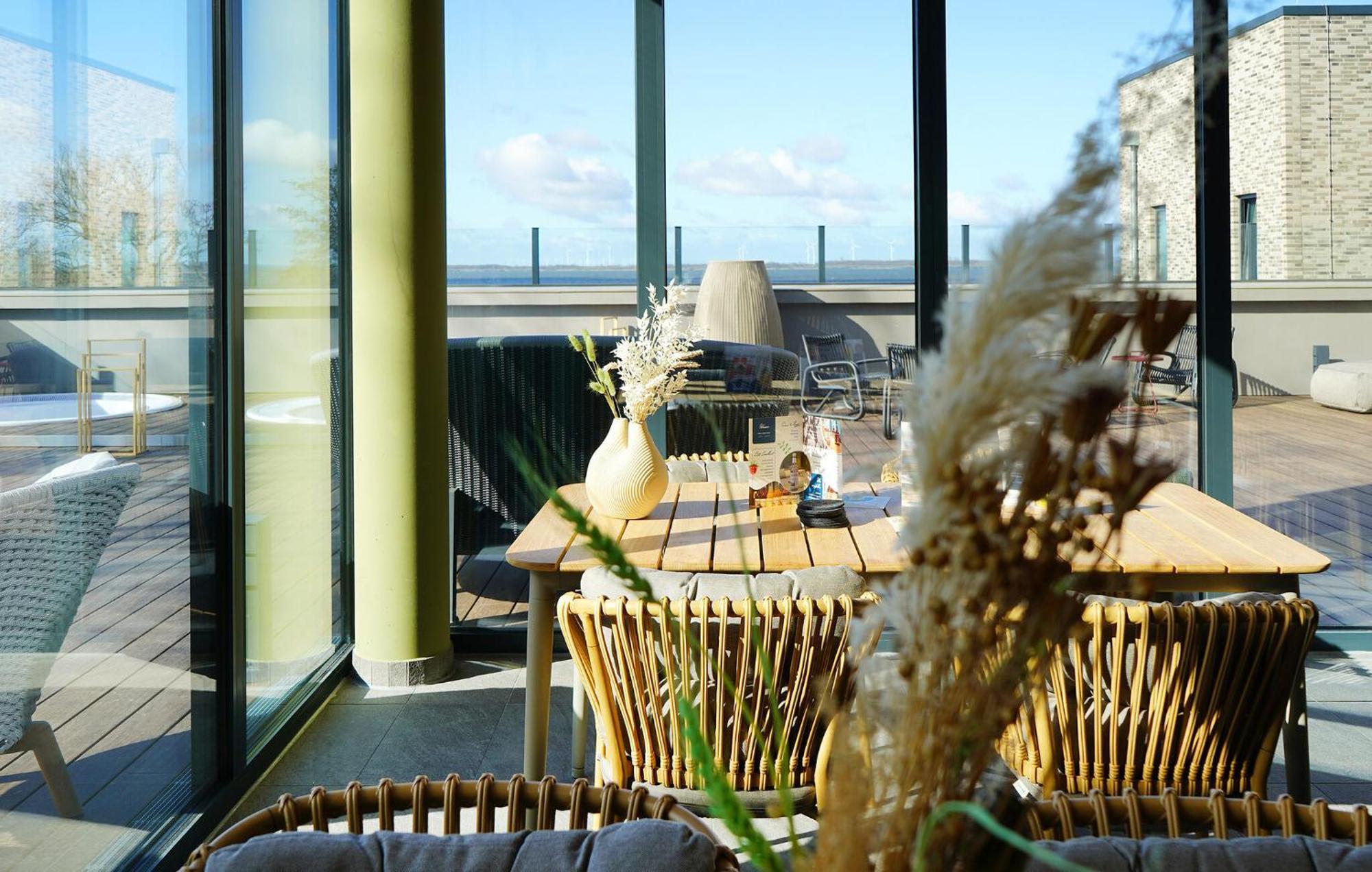 2 Bedroom Beach Front Home In Lembruch-Duemmer See Exteriör bild